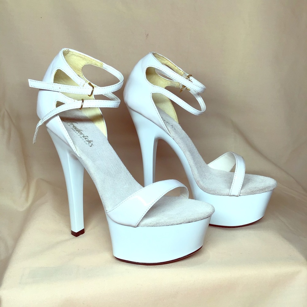 Frederick’s of Hollywood sexy heels size 6